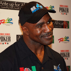 evander-holyfield-donned-the-real-deal-poker-patch-at-ante-up-for-africa-194284[1].jpg